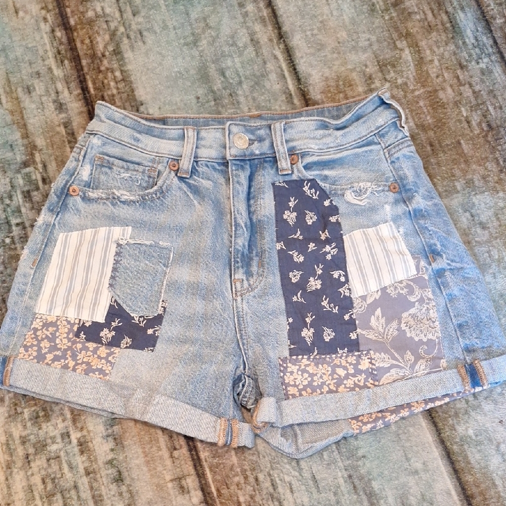 American Eagle Outfitters Light Blue Patchwork Jean Shorts. Size 0